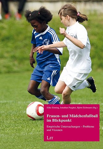 Zum Artikel: Frauen- und Mädchenfußball im Blickpunkt