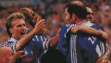 Zur Veranstaltung: "Les Yeux dans les Bleus"