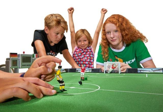 Zum Event "Alles spielt! - südpunkt-TIPP-KICK®-Weltmeisterschaft 2018"